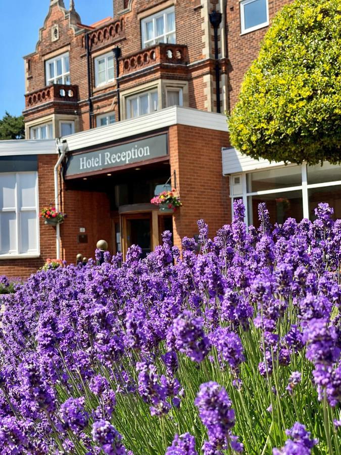 The Orwell Hotel Felixstowe Ngoại thất bức ảnh