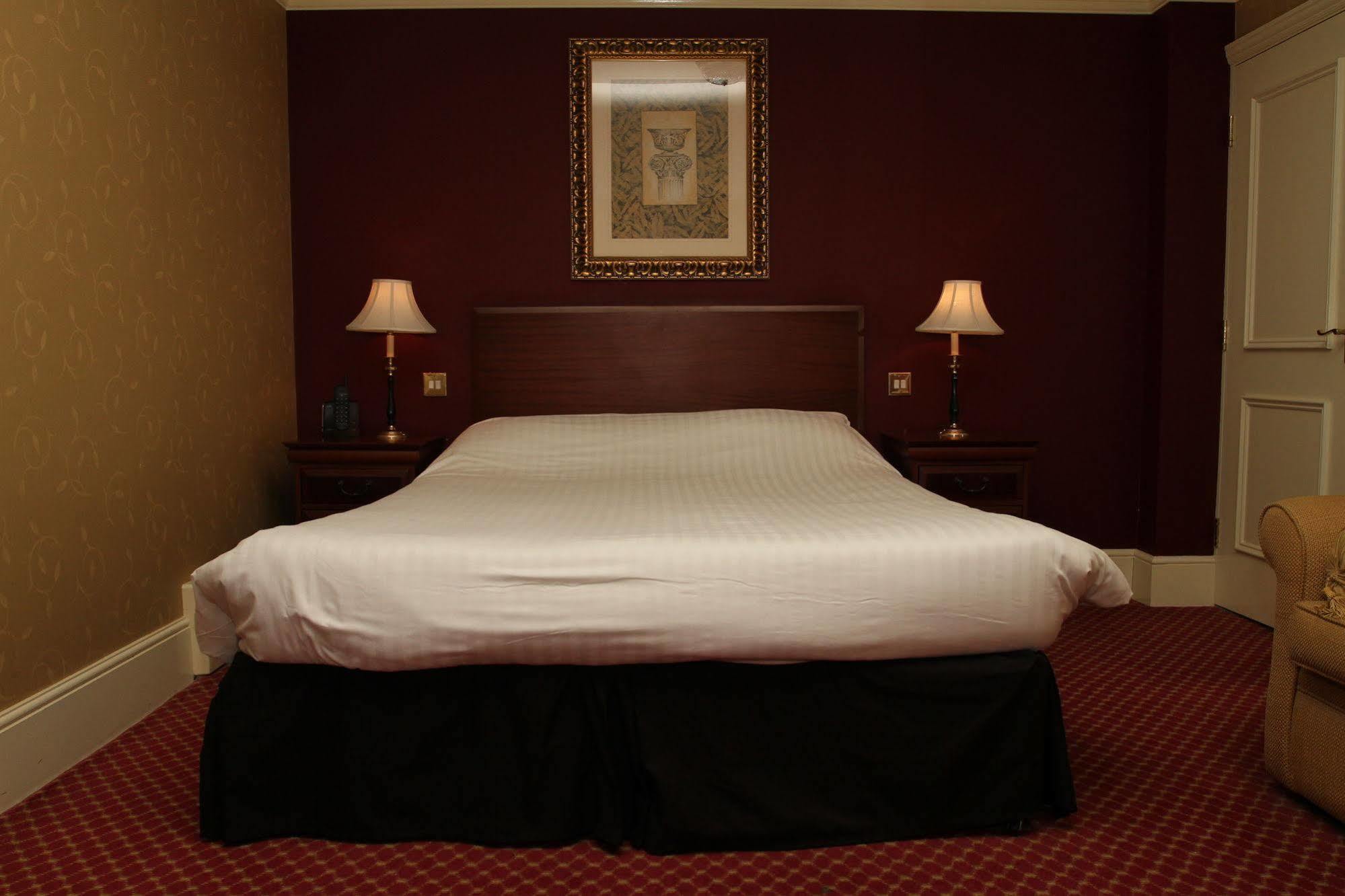 The Orwell Hotel Felixstowe Ngoại thất bức ảnh